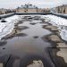 Почему после зимы в Москве текут плоские крыши